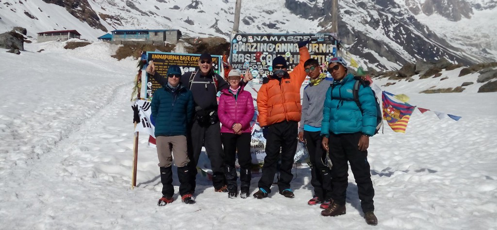 Group pics at annapurna base camp