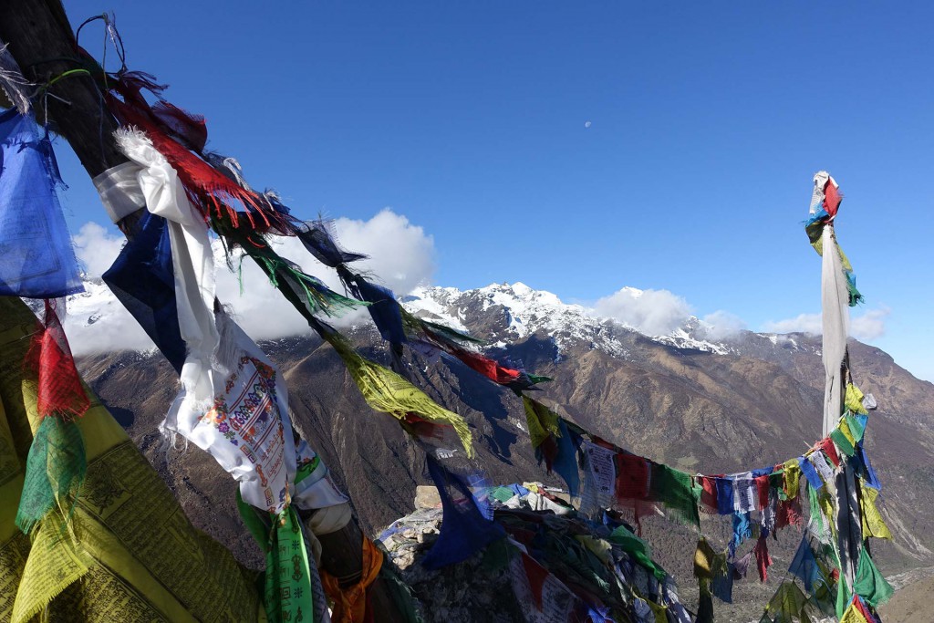 gosaikunda trek in nepal